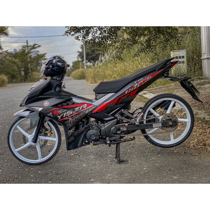 Da yên  Ex 150 4 chiều  có  viền.