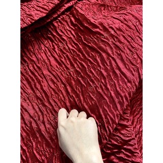 Vải gấm vân đỏ lạnh nhũ