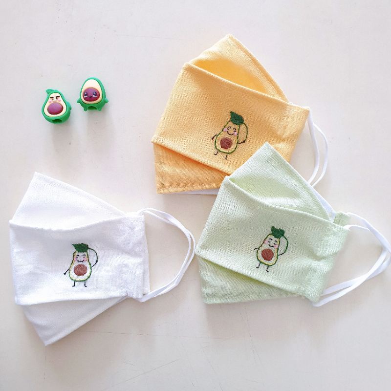 Khẩu Trang 3D vải Linen thêu Quả Bơ Cute (Dây đeo có nút chỉnh )