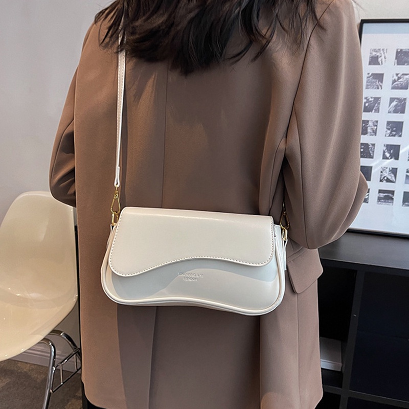 Túi Đeo Chéo Hình Vuông Cỡ Nhỏ Phối Dây Đeo Sợi Xích Thời Trang Cho Nữ