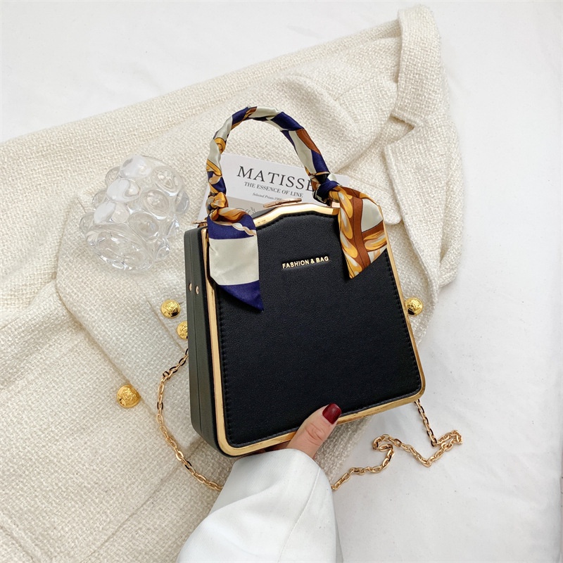 Túi Đeo Chéo Thời Trang Hàn Quốc IELGY niche