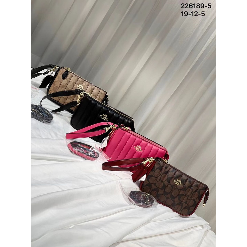 Ví túi Coach- Hàng hot bán chạy