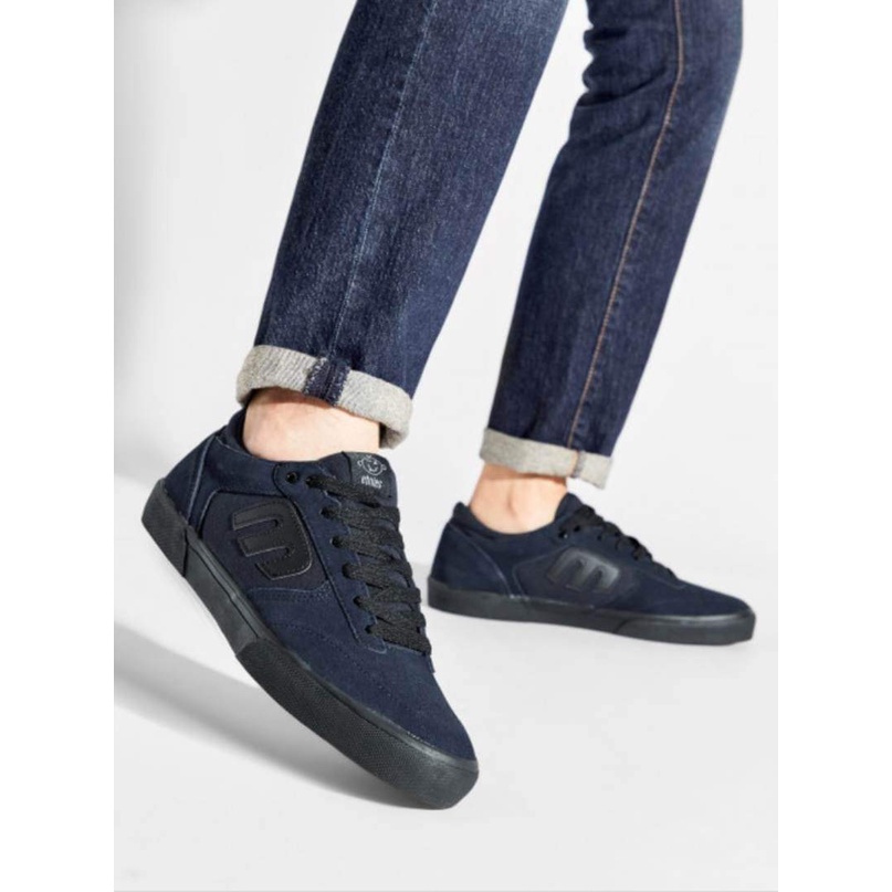 Giày Etines chuẩn xuất xanh đen logo đen, đế đen.