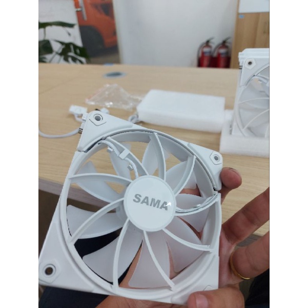 QUẠT MÁY TÍNH LED RGB PC KHÔNG DÂY UNI FAN SAMA UF1203