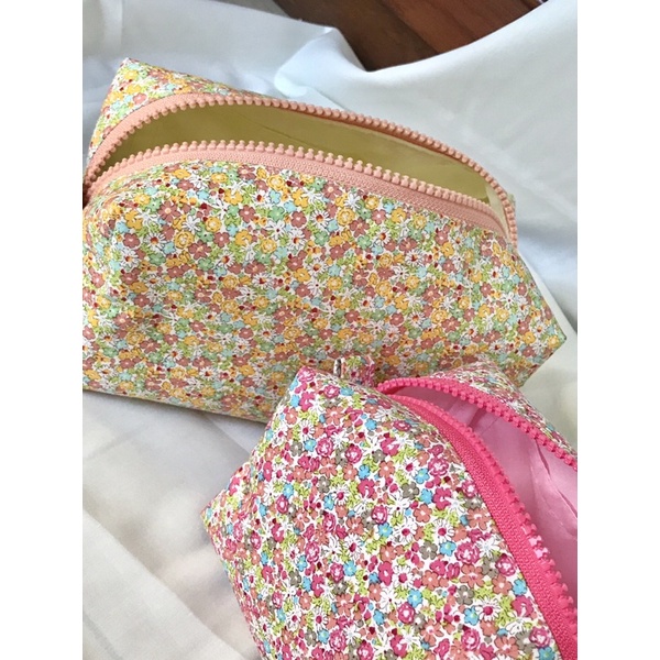 Hộp bút/ Pouch đựng mỹ phẩm hoa nhí