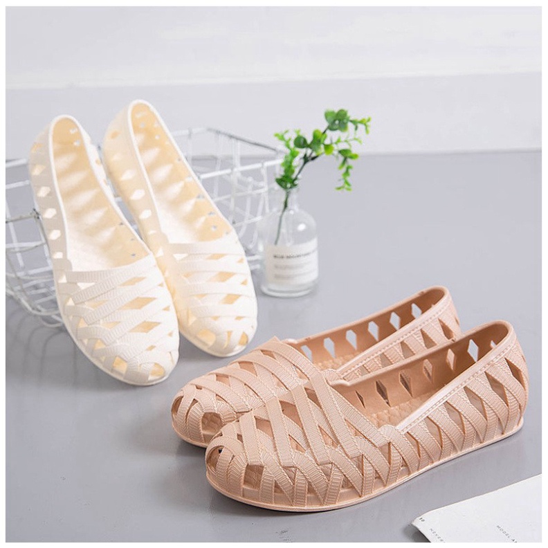 Giày đi mưa, giày đi biển form chuẩn chống trơn trượt, đế bằng, phù hợp cho mùa hè