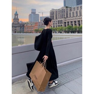 Đầm thun xòe dáng dài cổ tim