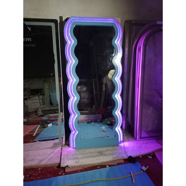 Gương sóng 3 tầng 180x80 đèn led triệu màu điều khiển từ xa