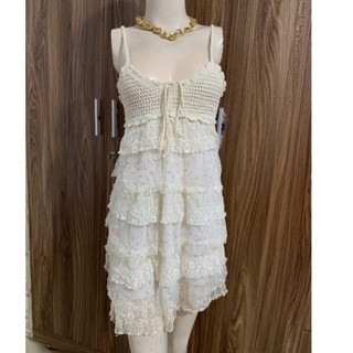 Đầm trắng 2 dây ren tầng size M,thanh lý .