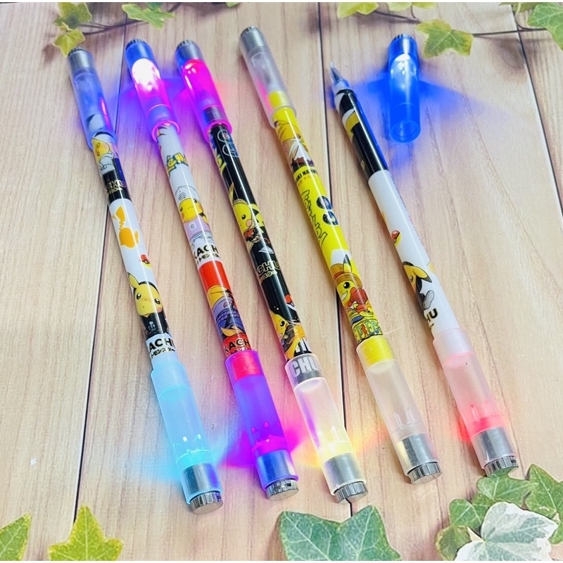 Bút quay sáng tạo pokemon có đèn 2 cái/ bút viết pokemon xoay giảm stress