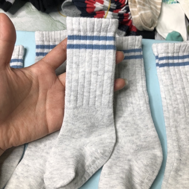 Tất trẻ em chống trơn chượt oldnavy 10 đôi
