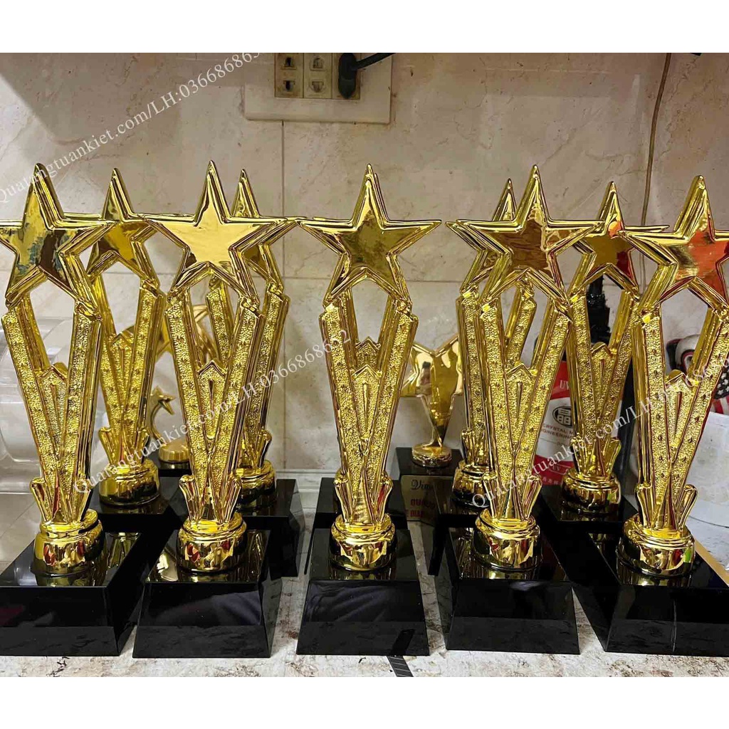 Cúp Vinh Danh Composite Sao Thân V Mạ Vàng