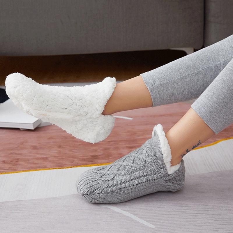 Vớ Nhung Dày Giữ Ấm Mùa Đông Cho Người Lớn JP5