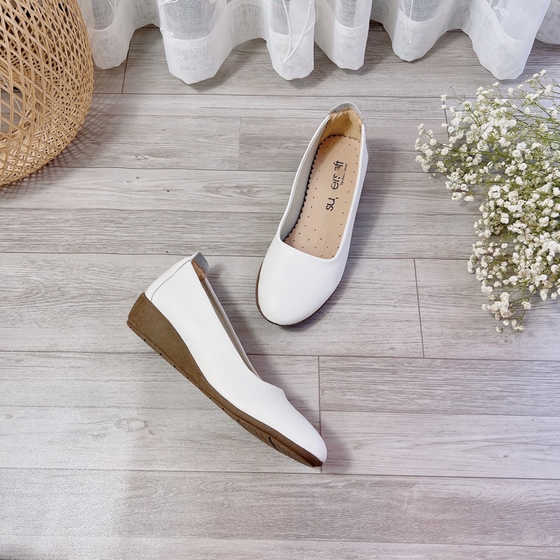 Búp bê đế xuồng da thật - 2107