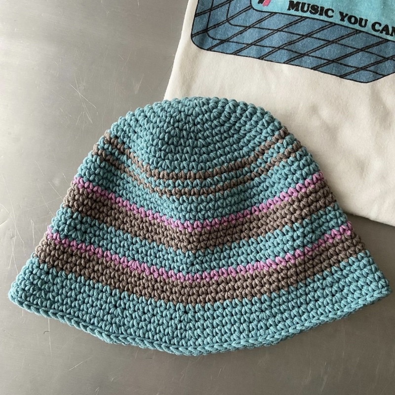 MŨ LEN MÓC PHỐI MÀU