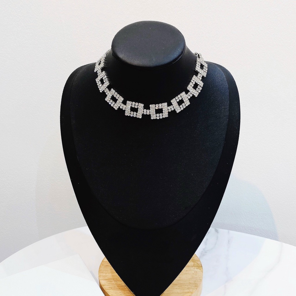 Chocker hiệu sang chảnh hot hit
