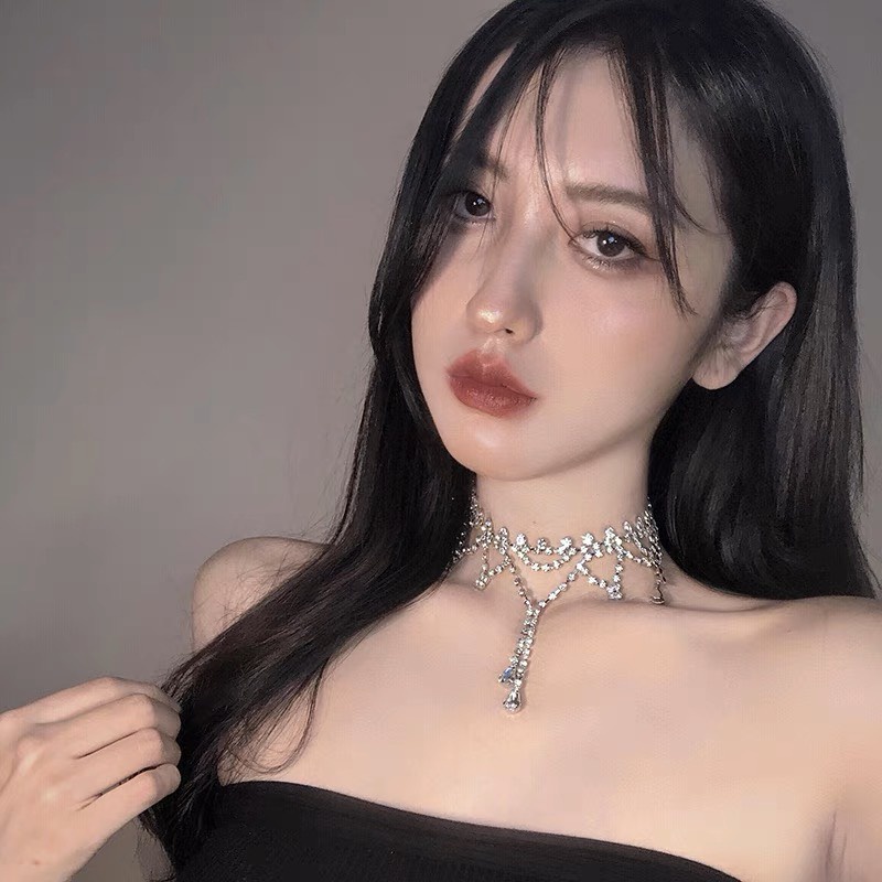 Vòng cổ chocker đá bling bling