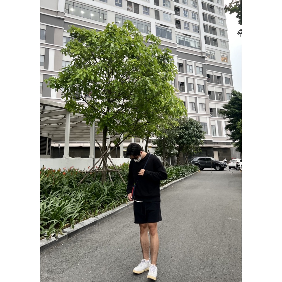 Áo nỉ GL hiệu Nga Basic Sweater_màu đen