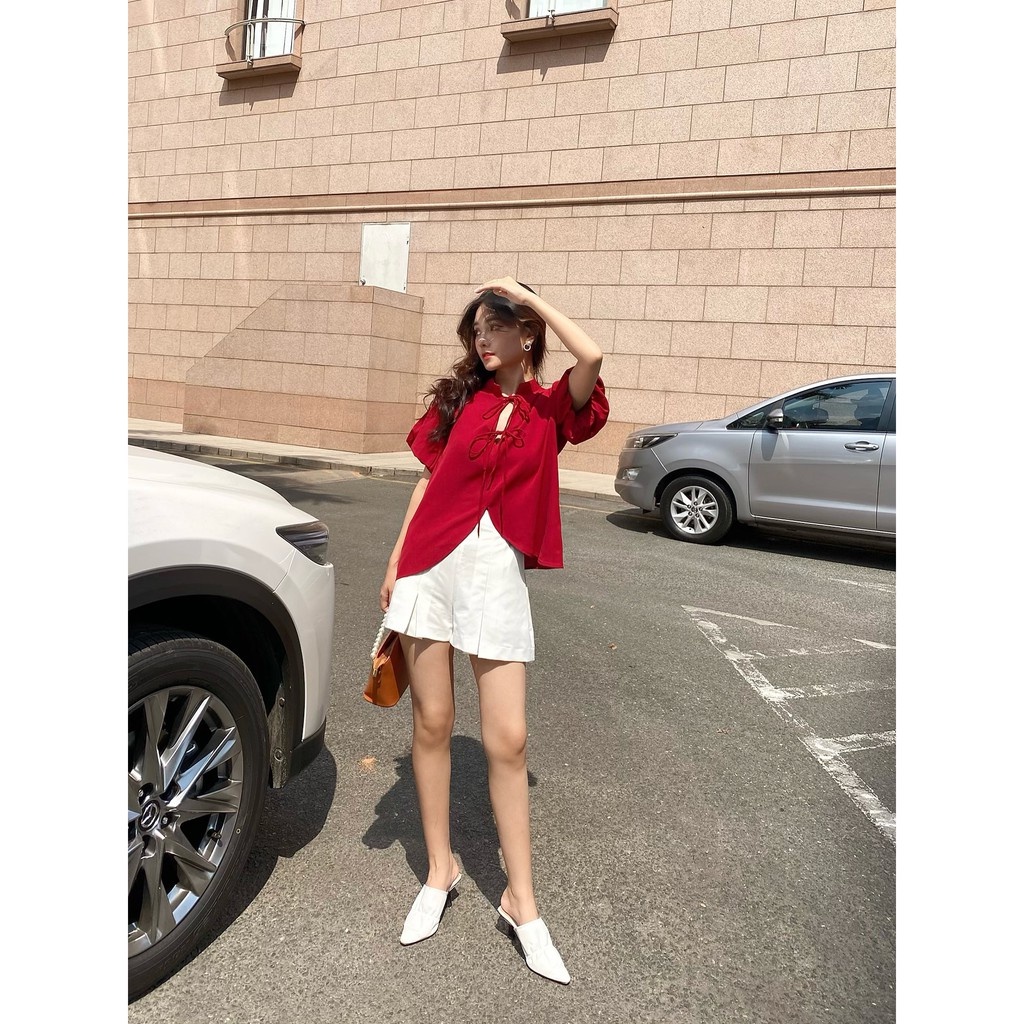 TUBYCATU | Áo đỏ cổ trụ lai cong