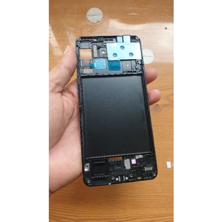 sườn lắp main điện thoại Samsung A750