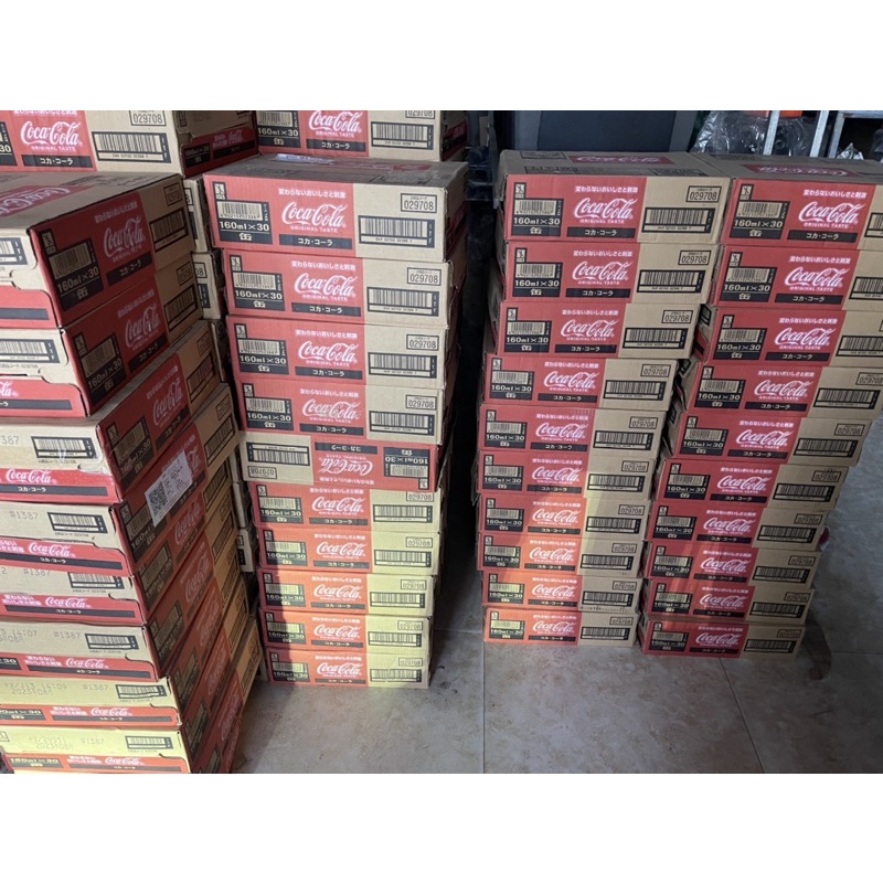 coca nhí nhật thùng 30 lon x 160ml