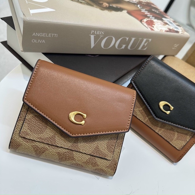 Ví coach nắp gập