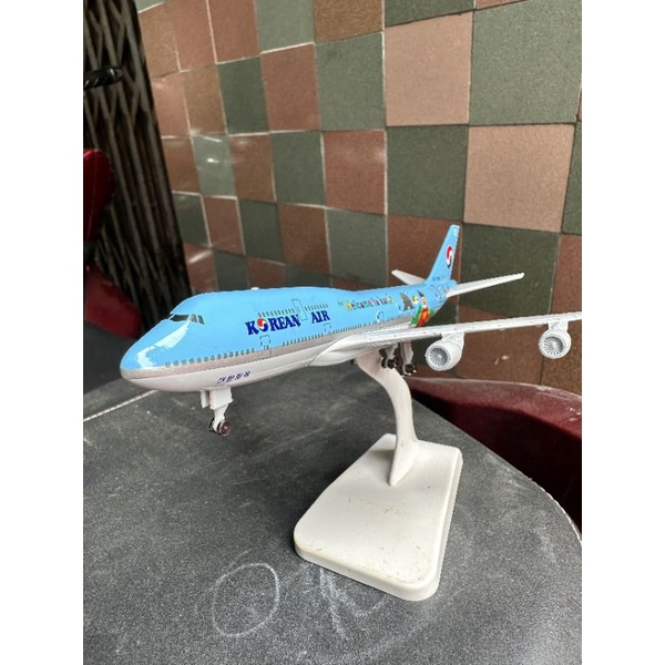 MÔ HÌNH MÁY BAY KOREAN 20CM