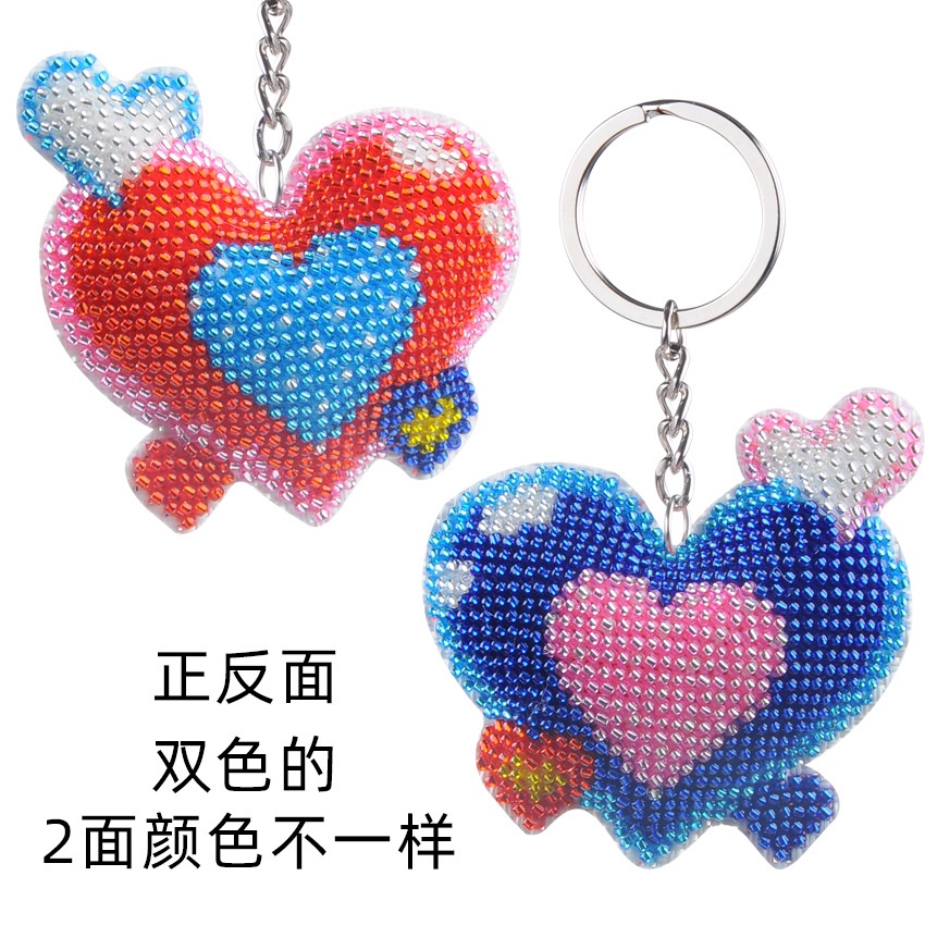 Bộ vật liệu móc khóa kết cườm Y049 - Có in kí hiệu màu trên vải