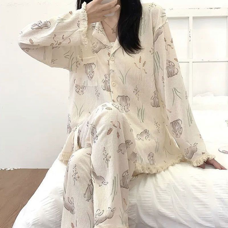 Bộ Đồ Ngủ Tay Dài Phối Tua Rua In Hình Thỏ Hoạt Hình Phong Cách Mới Dành Cho Nữ