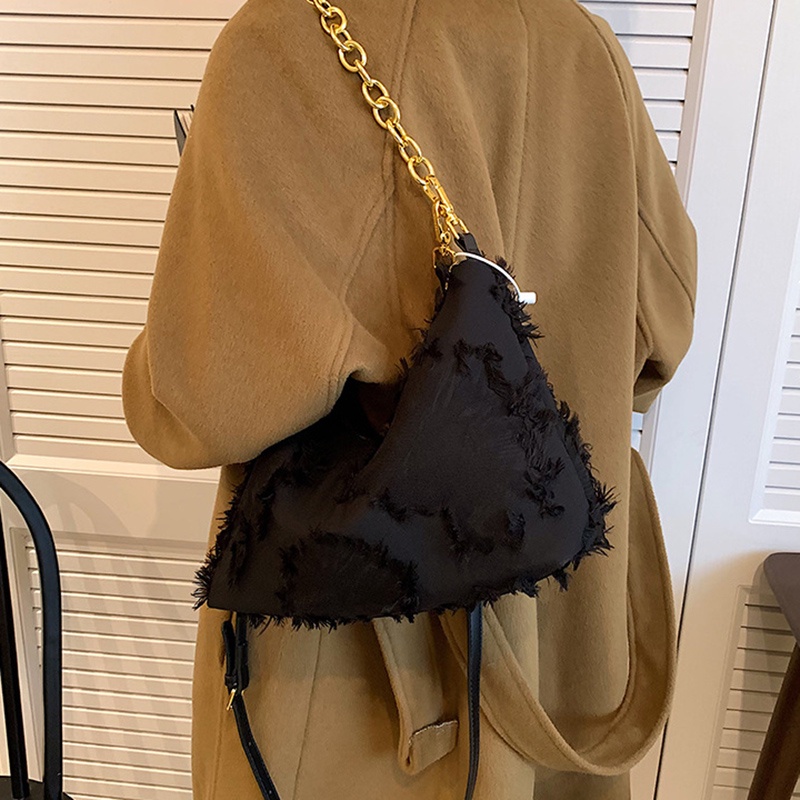 Túi Đeo Chéo Màu Xanh Lá Thiết Kế Độc Đáo Cho Nữ