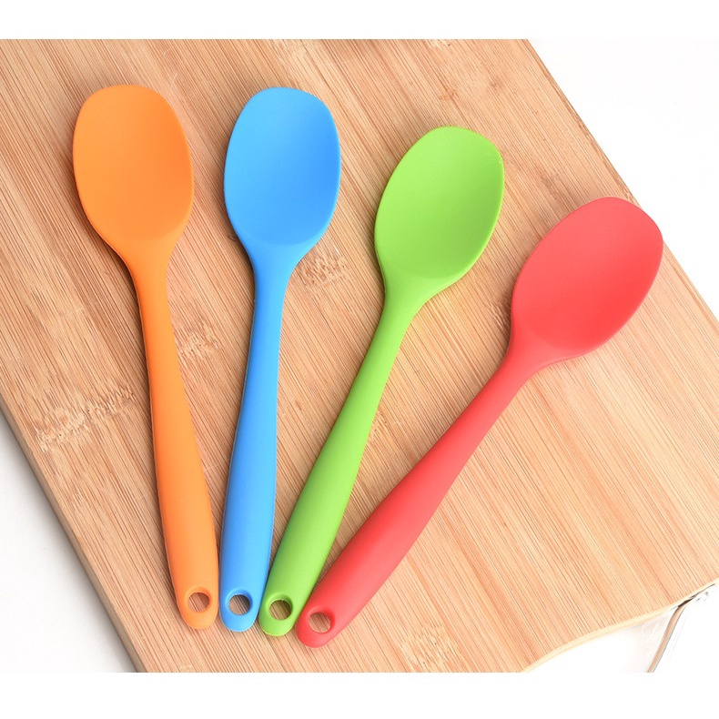 Thìa ăn dặm cho bé Silicol bản to, Thìa quấy bột cho bé.