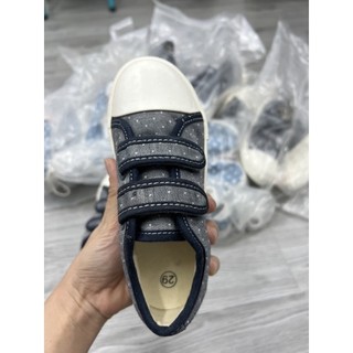 Giày trẻ em Hummel xuất dư