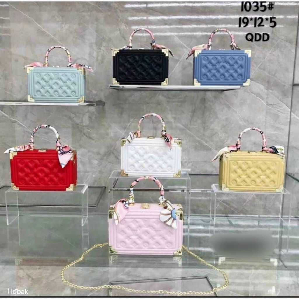 Túi xách nữ đeo chéo cốp 3 màu logo hoa văn Hot Trend 2023