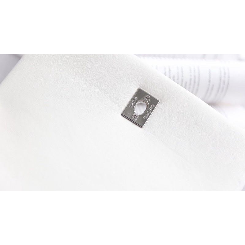 Túi đeo vai Cha.nel dây xích size 17cm fullbox 2màu trắng đen