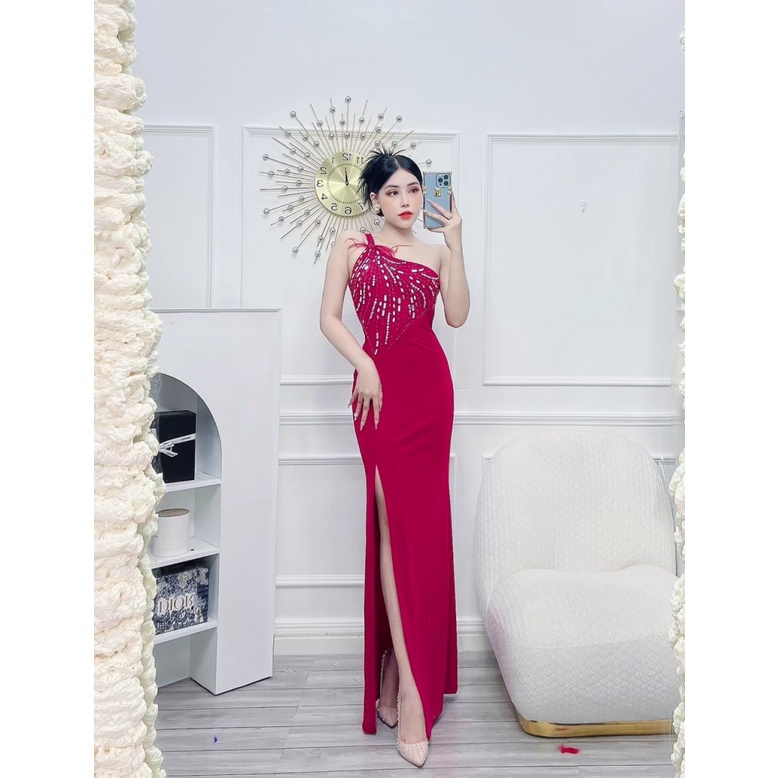 SIÊU PHẨM | ĐẦM THUN HÀ LAN ĐÍNH ĐÁ LÔNG VŨ (KHÂU TAY) NGỰC CHÉO XẺ ĐÙI SIÊU SANG CHẢNH UP HHP2023