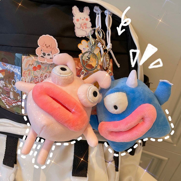 Gấu bông môi trề mắt trố size 11cm có dây móc treo kute / có sẵn /