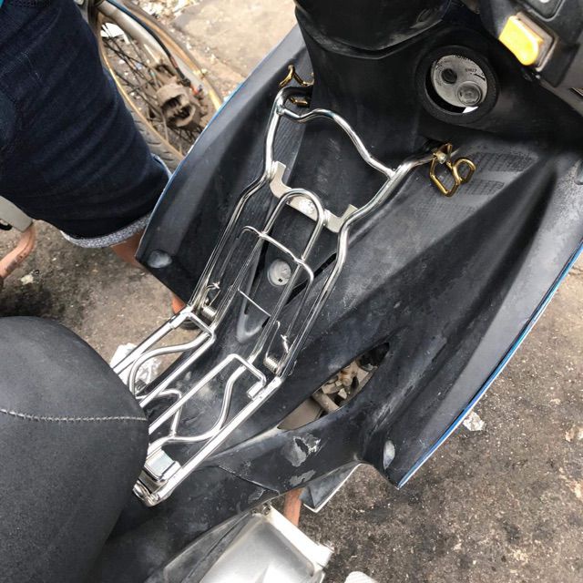 Baga Giữa Suzuki Axelo Xbike -Inox 10ly -Loại đặt biệt - có sẵn 2 móc như hình