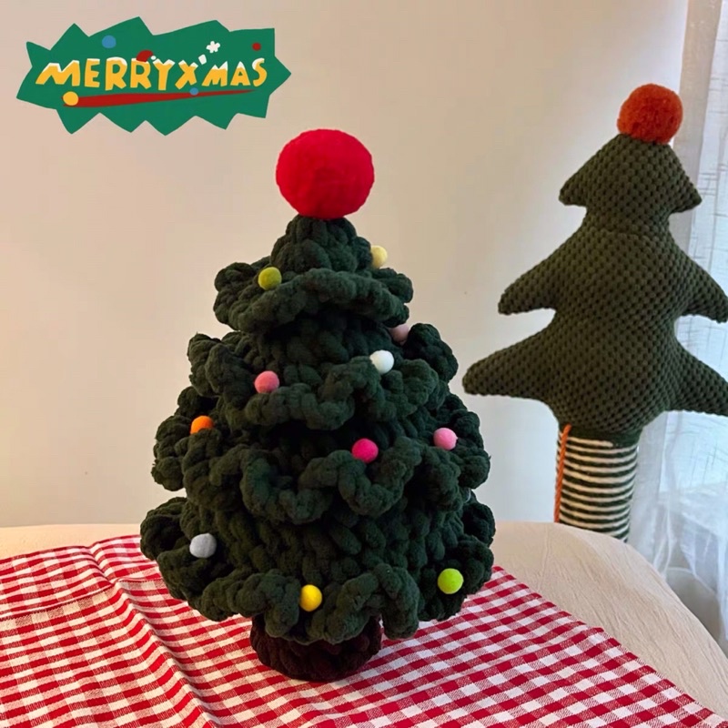 Cây thông bằng len làm quà giáng sinh xinh xắn by TheHerbie