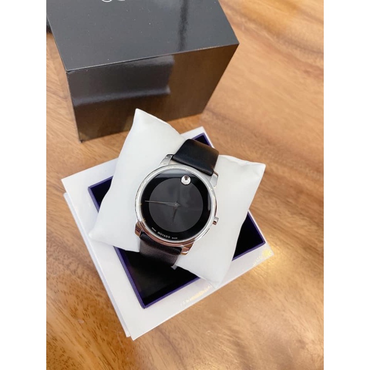 Đồng Hồ Nam Movado Museum Black Dial Leather 0606502