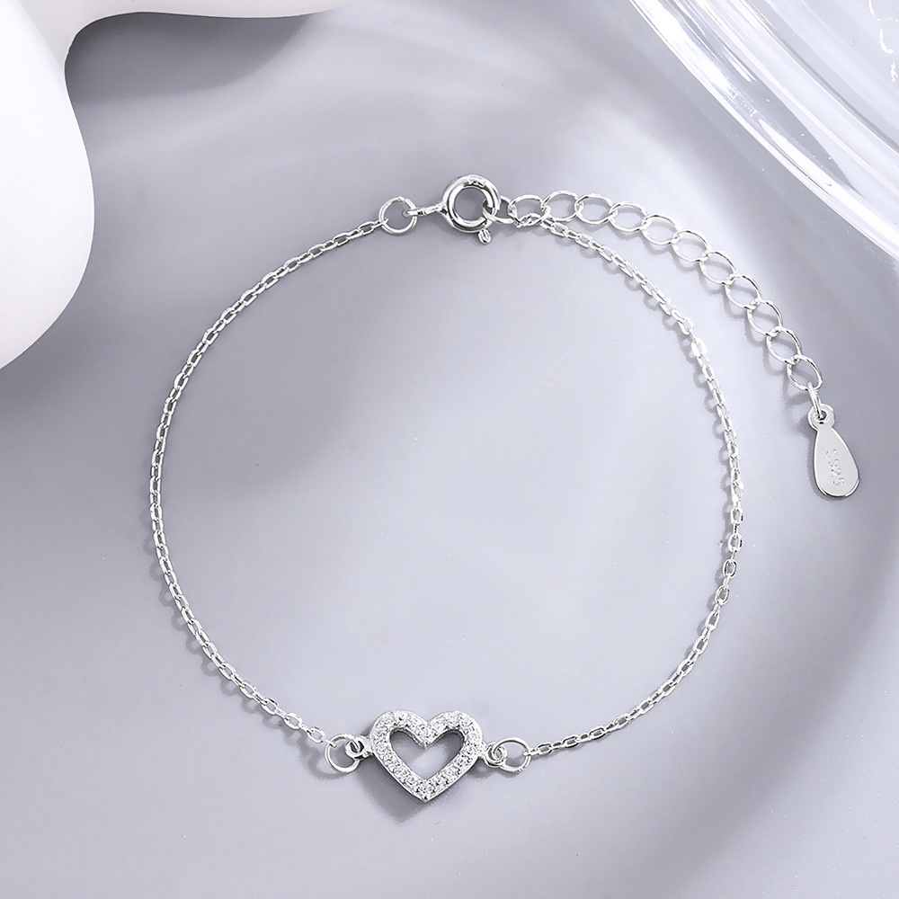 Vòng Đeo Tay Bằng Thép Titan Đính Đá Zircon Hình Trái Tim Dễ Thương Thời Trang Cho Nữ