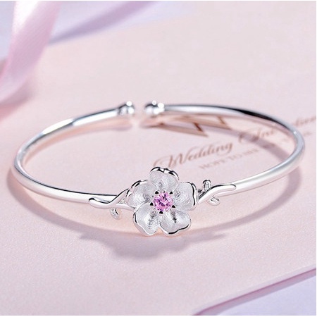 Vòng Đeo Tay/ Lắc Tay Hoa Anh Đào Đính Đá Xinh Xắn Cho Nữ M28