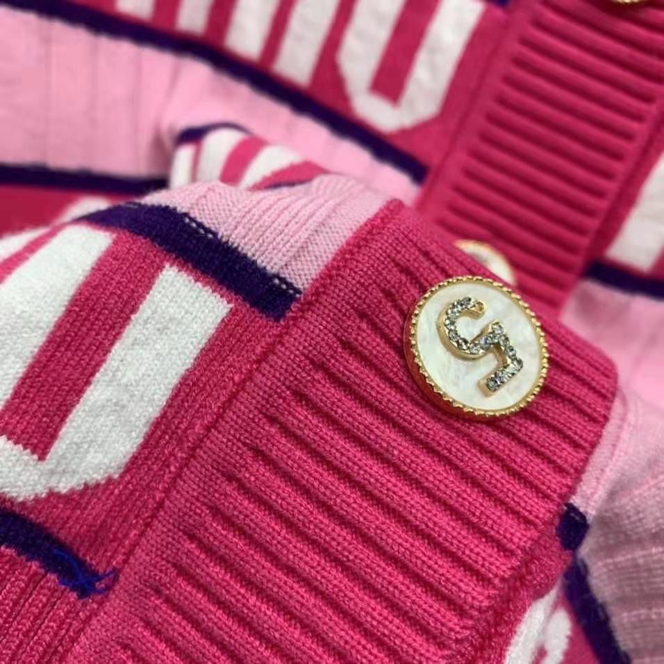 Áo Khoác Cardigan Dệt Kim Dáng Ngắn In Chữ Màu Sắc Thời Trang Xuân Hè 2022 Cho Nữ