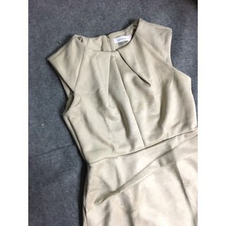 Đầm da lộn Calvin size 6 ( eo 74-76)