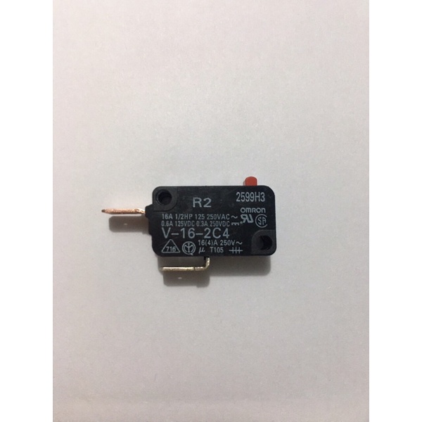 công tắc nguồn máy nước nóng panasonic 16A