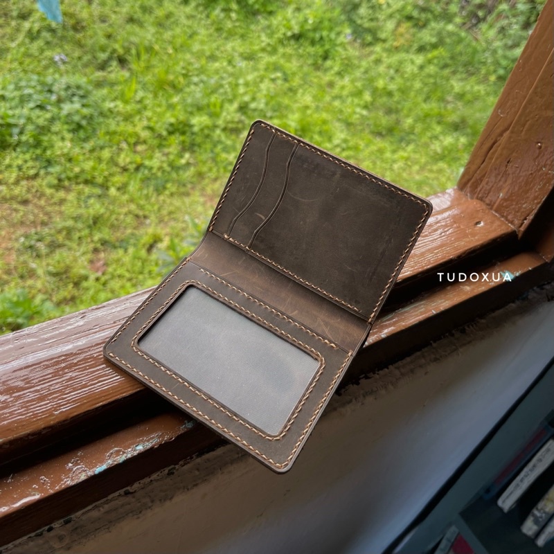 Ví da đứng khắc tên theo yêu cầu, chất liệu da bò thật tặng kèm móc khóa da, làm quà tặng sinh nhật