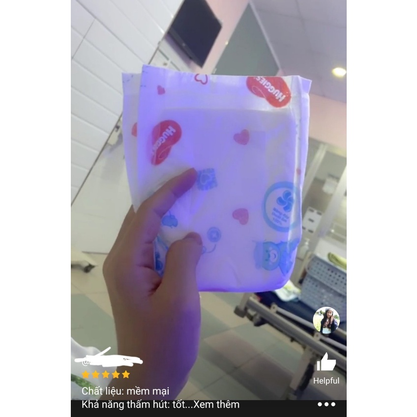 Miếng lót Huggies NB1 108 + 9 miếng tràm trà mới