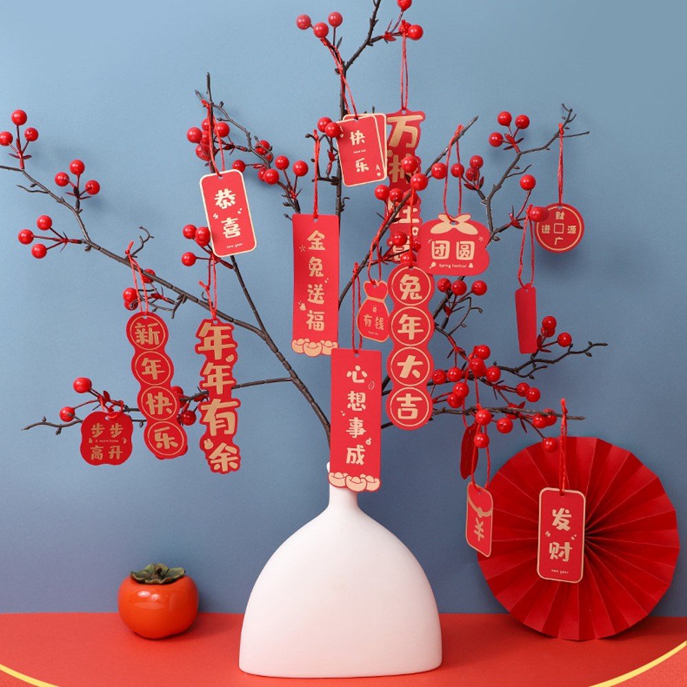 Dây treo gắn chuông đỏ trang trí cành đào . quất ngày TẾT tài lộc, liễn gia treo tài lộc trang trí cây mai, đào ngày TẾT