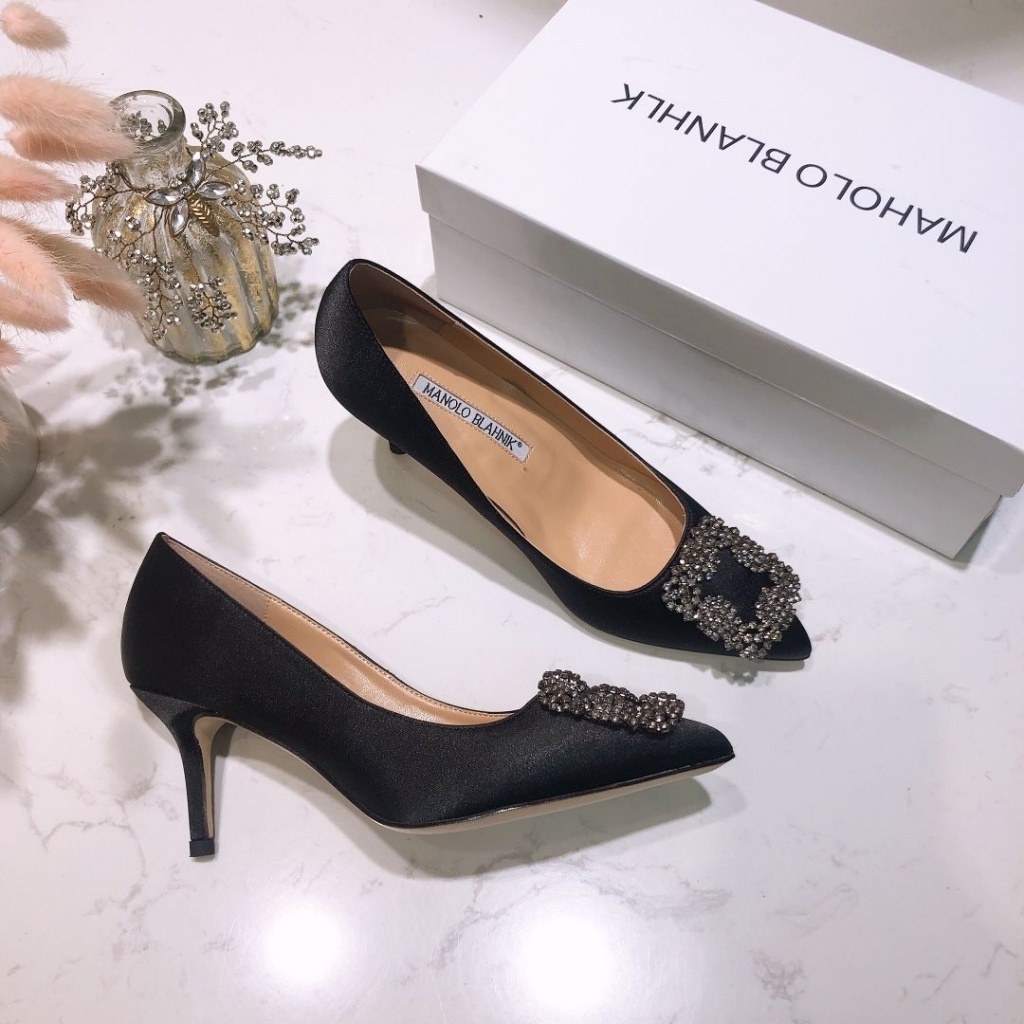 Giày Cao Gót Mũi Nhọn Đính Đá Thời Trang Dành Cho Nữ 23 Tuổi