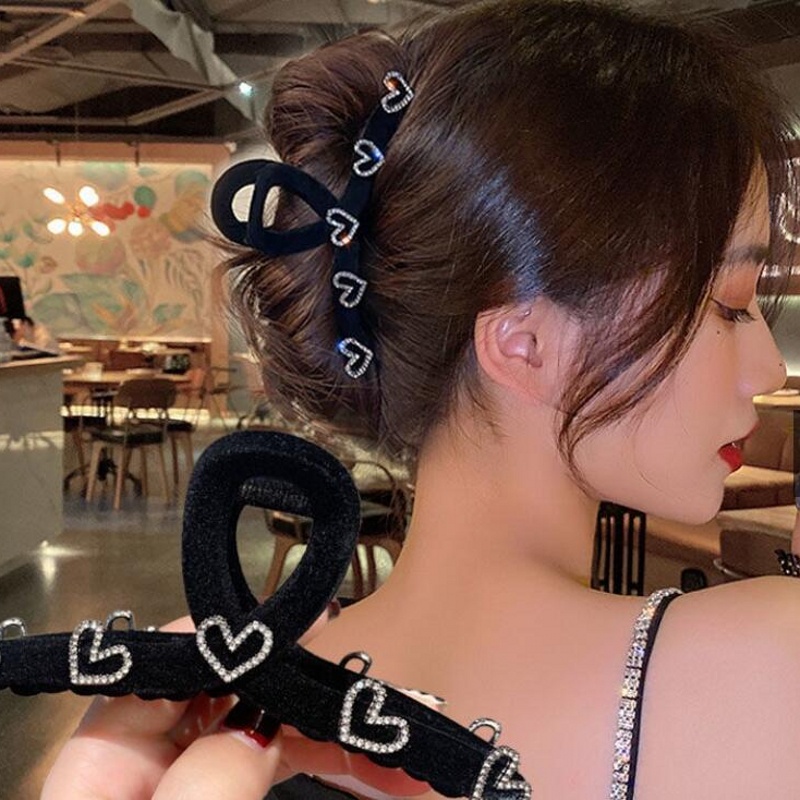 1 Kẹp Tóc Đuôi Ngựa Hình Trái Tim Đính Đá Màu Đen Thanh Lịch Dành Cho Nữ