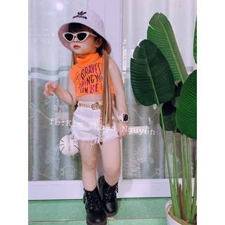 Thắt lưng xích cho bé gái
